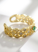Green Diamond Textured Ring