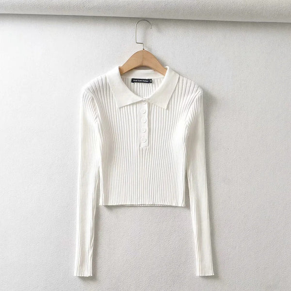 short long-sleeved sweater